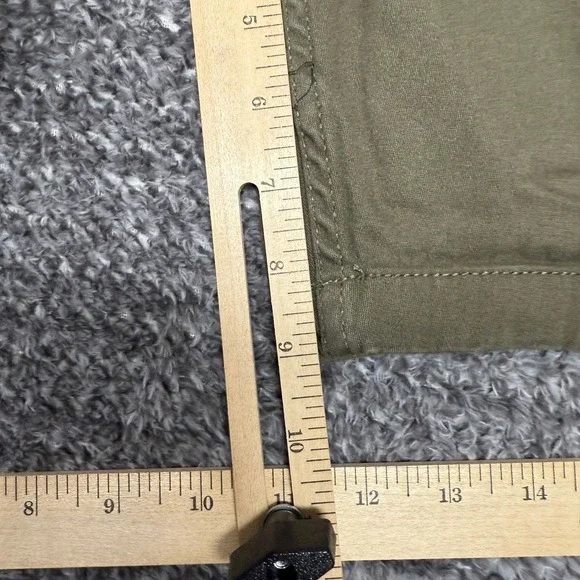 Volcom Mens Shorts Size 30 Olive Green Casual Flat Front Chino Skate - Picture 5 of 7